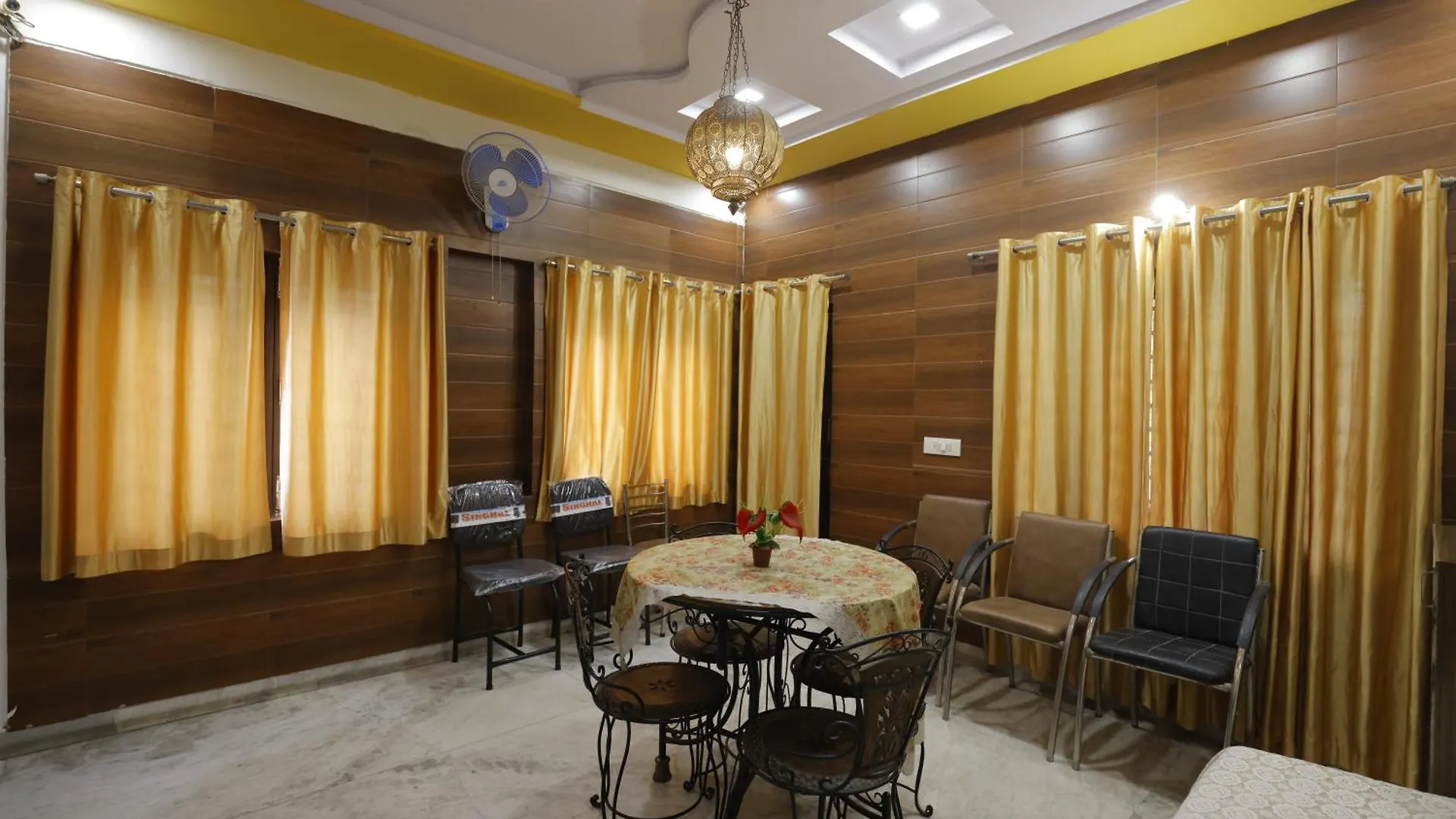 Homestay Basil Inn Home Stay Walking Distance From Taj Mahal Agra Agra