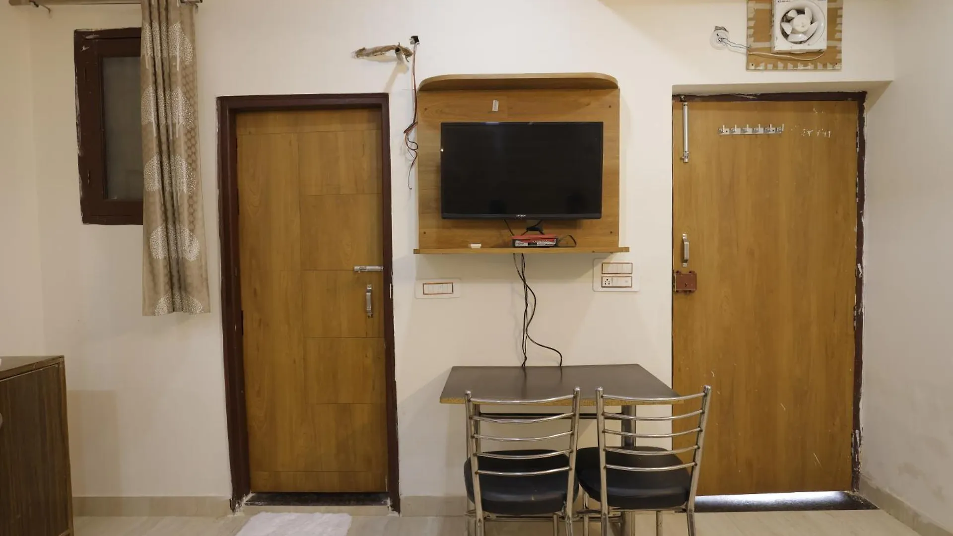Homestay Basil Inn Home Stay Walking Distance From Taj Mahal Agra Agra